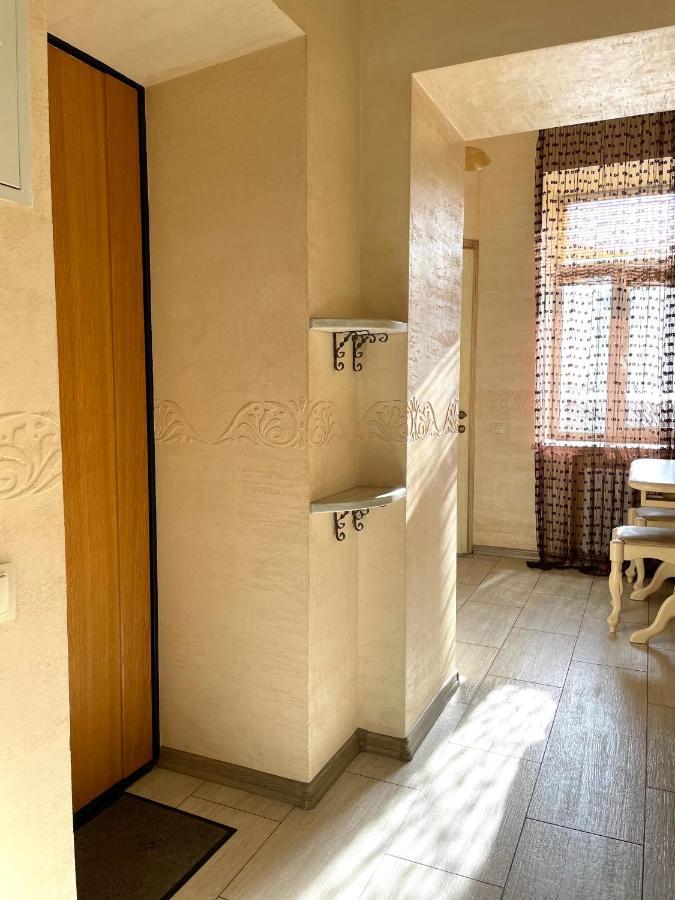 Cozy Apartment On Greek Street 15 Odesa Exterior photo